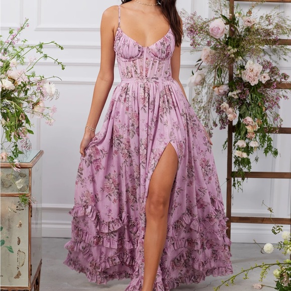 V. Chapman Dresses & Skirts - V. Chapman Lavender Floral Maxi Dress